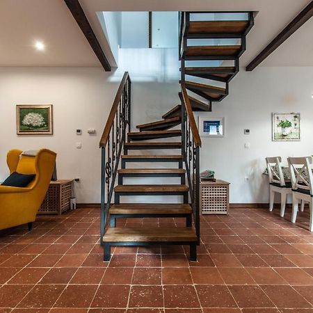 Entire House In The Center Of Ljubljana - Free Parking - Dragon Garden Pavilion 류블랴나 외부 사진