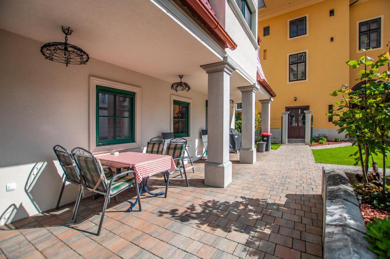 Entire House In The Center Of Ljubljana - Free Parking - Dragon Garden Pavilion 류블랴나 외부 사진
