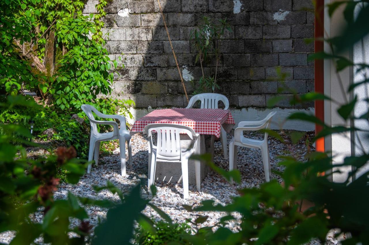 Entire House In The Center Of Ljubljana - Free Parking - Dragon Garden Pavilion 류블랴나 외부 사진