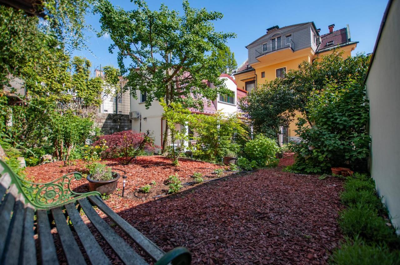 Entire House In The Center Of Ljubljana - Free Parking - Dragon Garden Pavilion 류블랴나 외부 사진